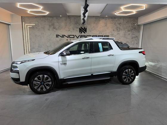 FIAT TORO 2.2 TURBO DIESEL RANCH 4WD AT9 FIAT TORO 2.2 TURBO DIESEL RANCH 4WD AT9
